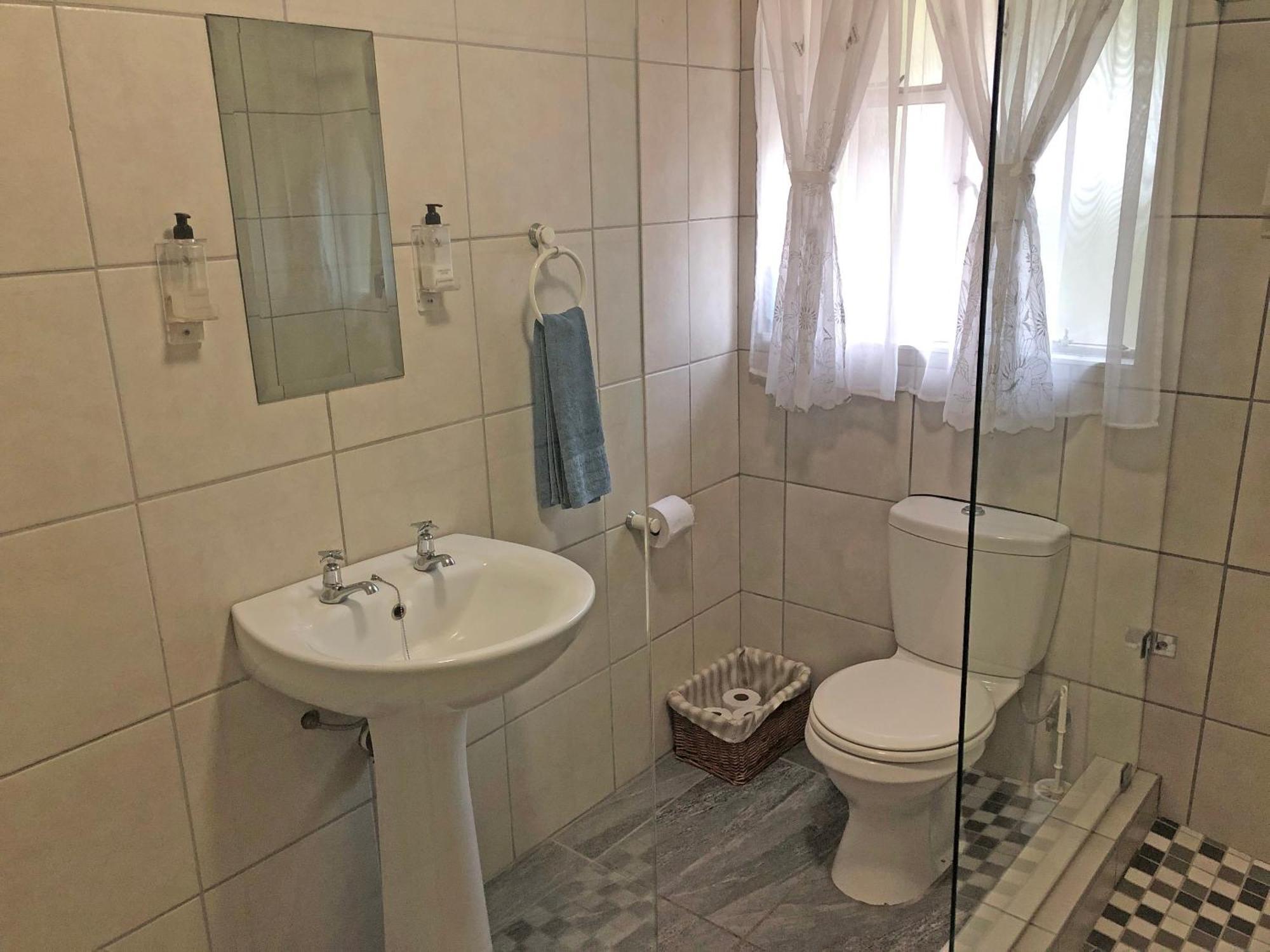 Hills And Dales Accommodation 란세리아 외부 사진