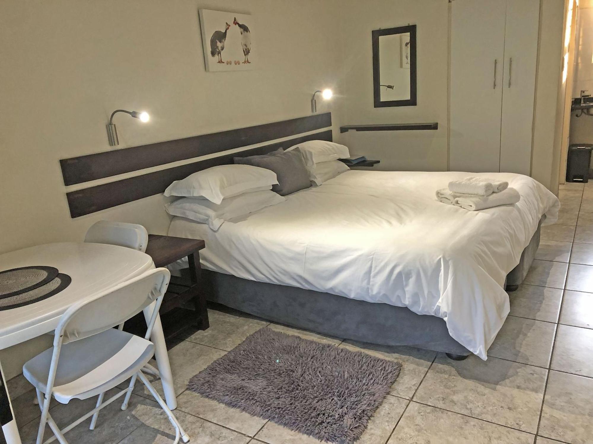 Hills And Dales Accommodation 란세리아 외부 사진