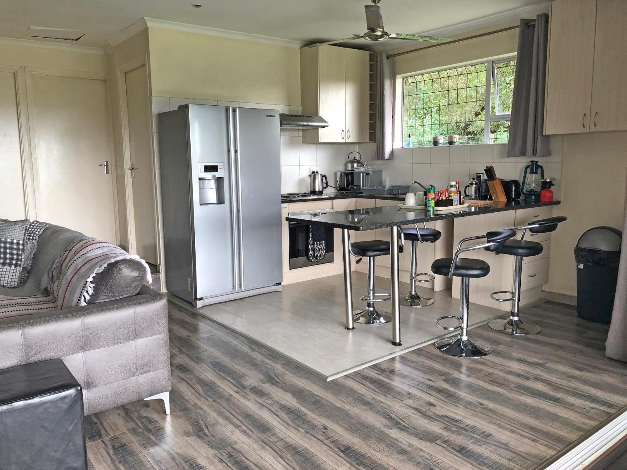 Hills And Dales Accommodation 란세리아 외부 사진