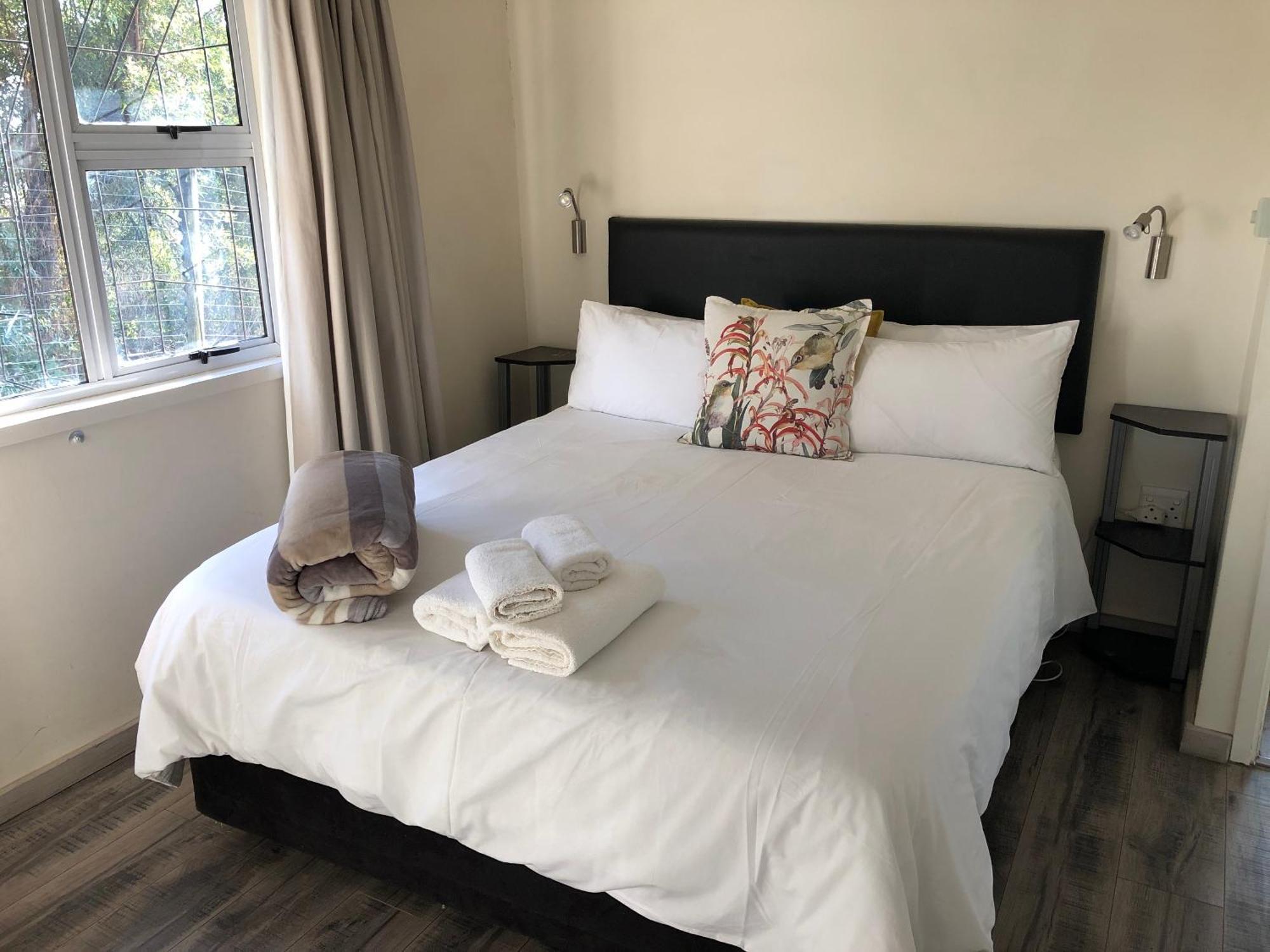 Hills And Dales Accommodation 란세리아 외부 사진